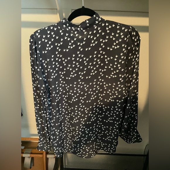 Loft hen/rooster print blouse, size M - Picture 4 of 5